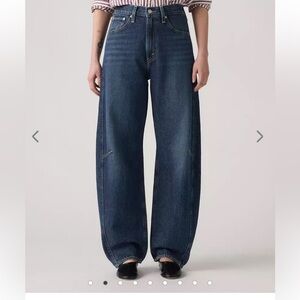 Levi’s cinch barrel jeans 28